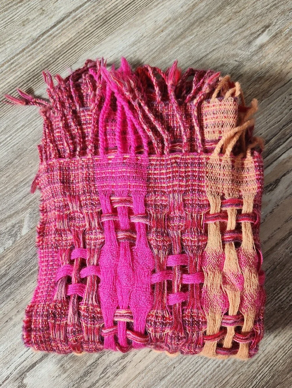 Suantrai Of Ireland Wool Vibrant Loose Weave Scarf Magenta Fuscia 78x14 Inch